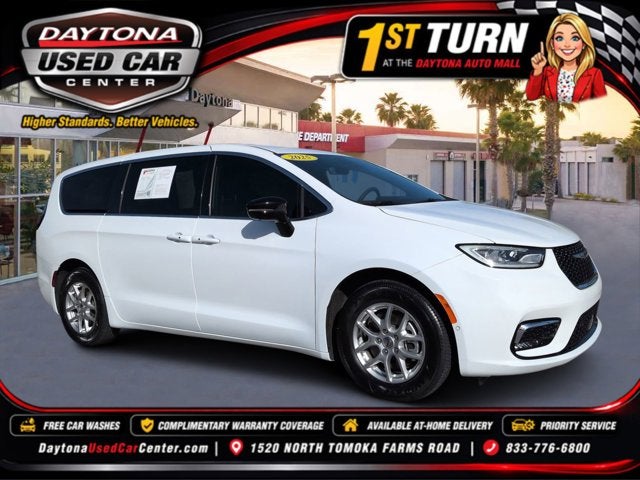 2025 Chrysler Pacifica Select