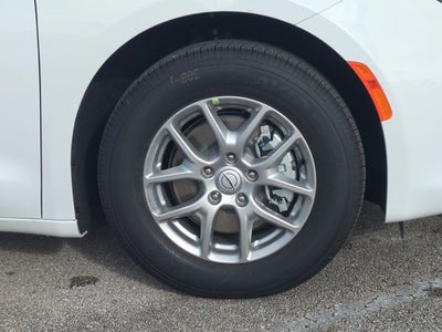 2026 Chrysler Voyager LX