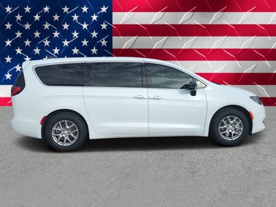 2026 Chrysler Voyager LX