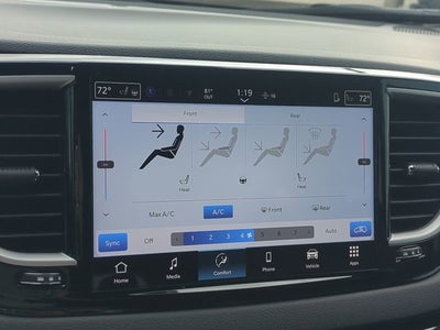 2026 Chrysler Voyager LX