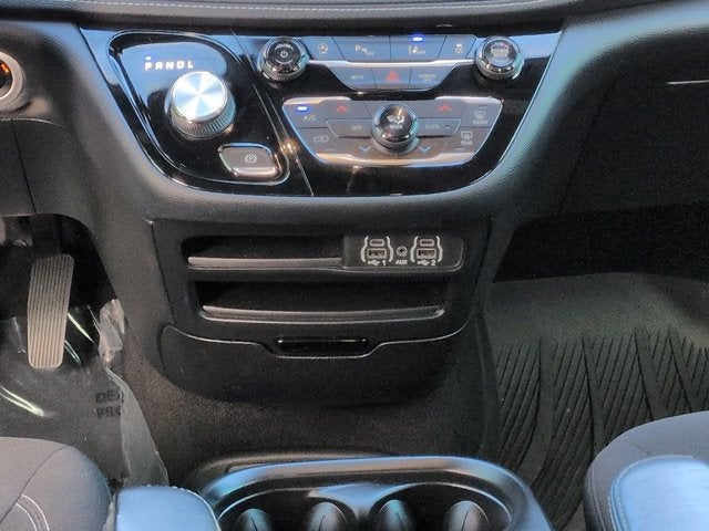 2021 Chrysler Pacifica Touring