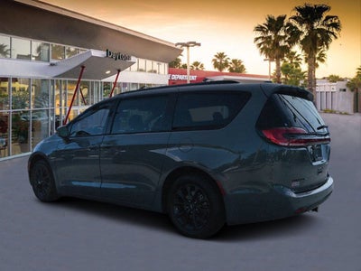 2021 Chrysler Pacifica Touring