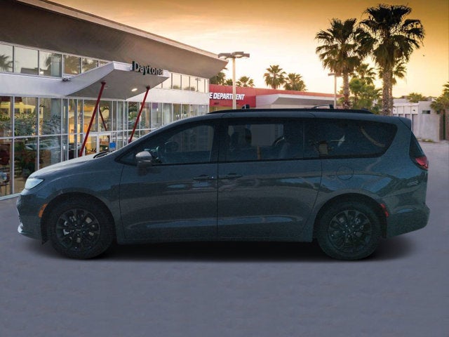 2021 Chrysler Pacifica Touring