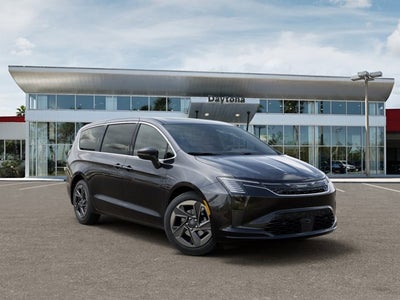 2027 Chrysler Pacifica Limited