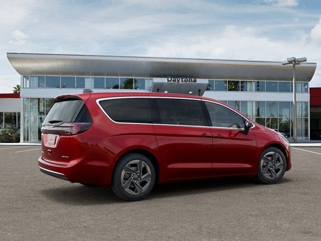 2027 Chrysler Pacifica Limited