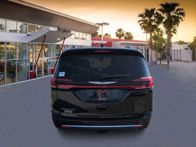 2026 Chrysler Pacifica Pinnacle