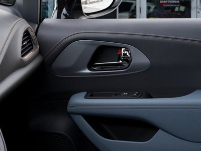 2027 Chrysler Pacifica Pinnacle