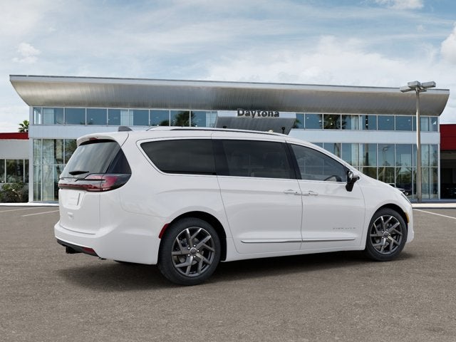 2027 Chrysler Pacifica Pinnacle