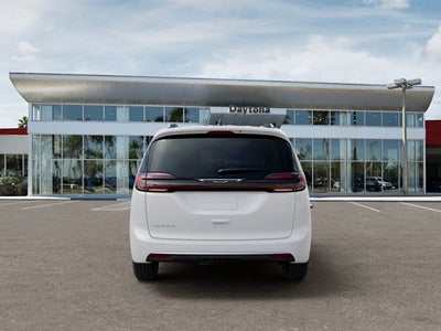 2027 Chrysler Pacifica Pinnacle