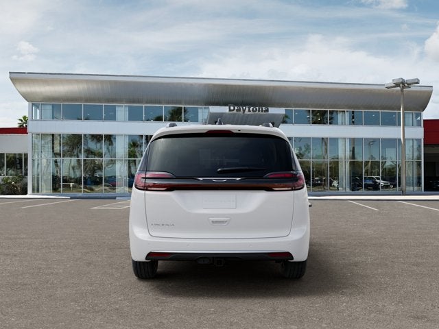 2027 Chrysler Pacifica Pinnacle