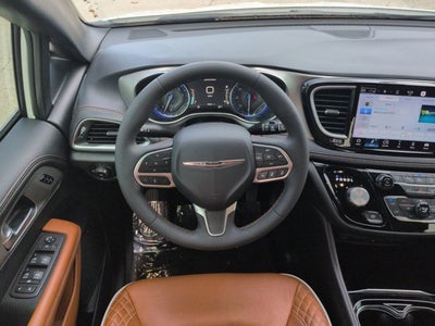 2024 Chrysler Pacifica Pinnacle