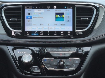 2024 Chrysler Pacifica Pinnacle