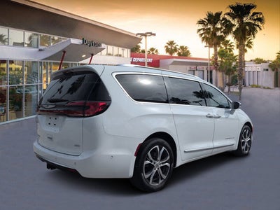 2024 Chrysler Pacifica Pinnacle