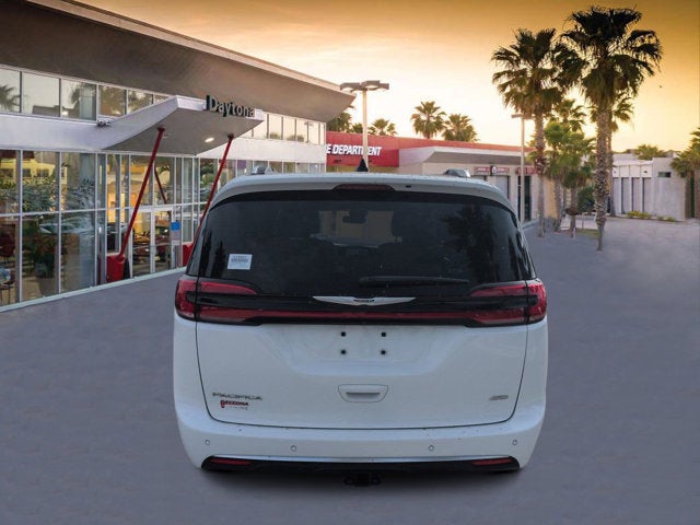 2024 Chrysler Pacifica Pinnacle