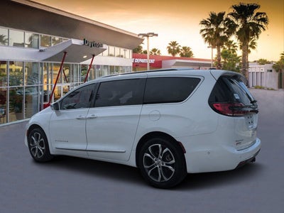 2024 Chrysler Pacifica Pinnacle