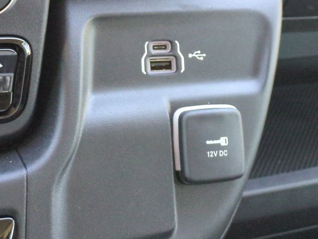 2026 RAM ProMaster Cargo Van Tradesman