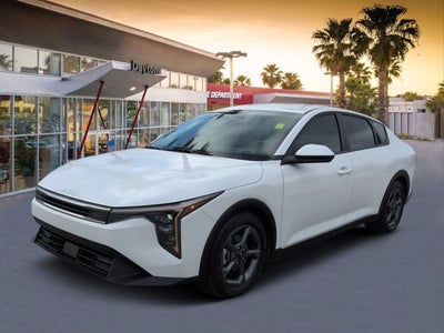 2025 Kia K4 LXS