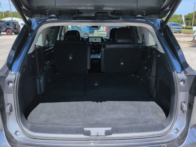 2024 Toyota Highlander Hybrid Platinum