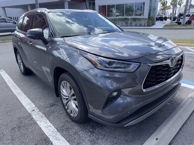 2024 Toyota Highlander Hybrid Platinum