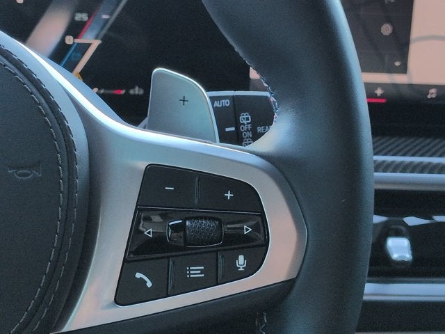 2025 BMW X5 M60i